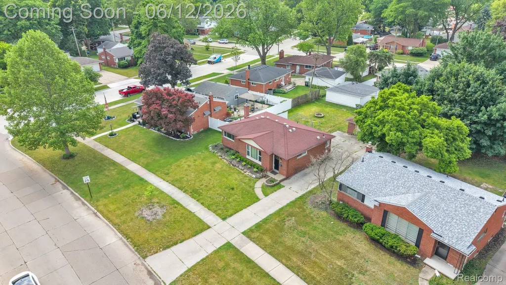 27827 Lyndon Street Livonia City MI 48154