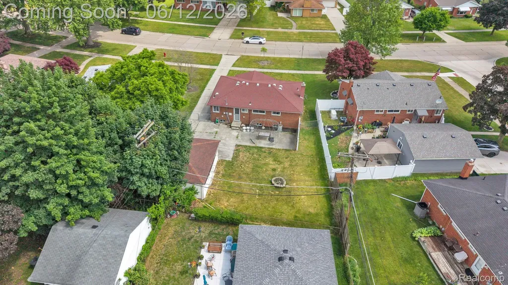 27827 Lyndon Street Livonia City MI 48154