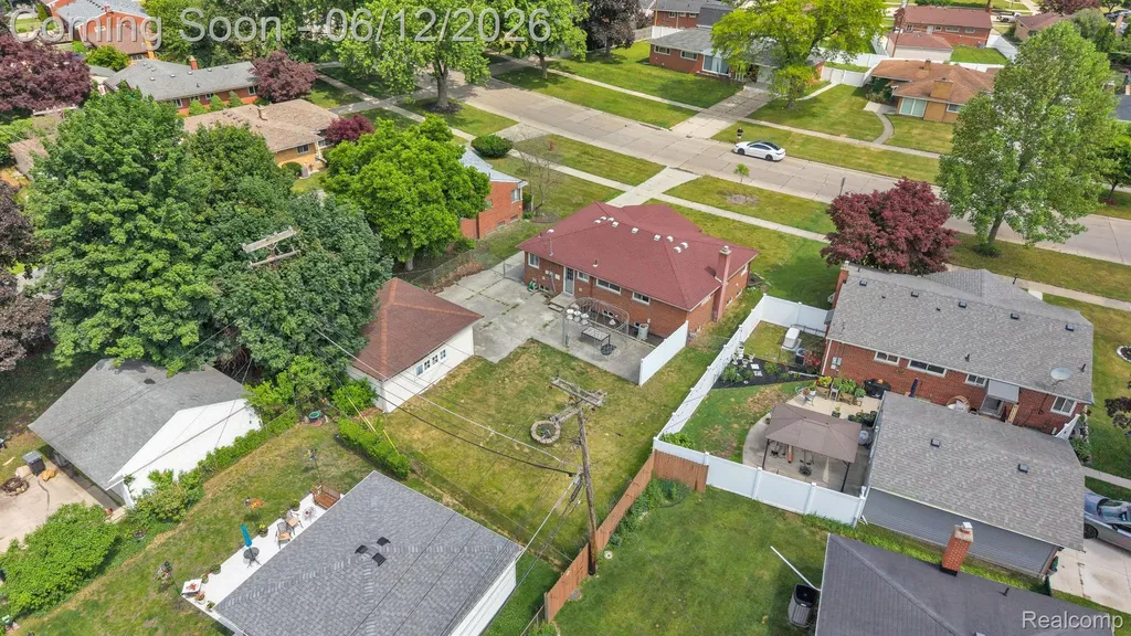 27827 Lyndon Street Livonia City MI 48154
