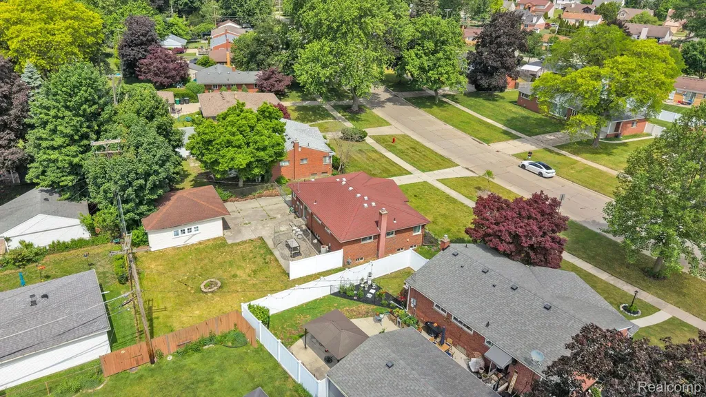 27827 Lyndon Street Livonia City MI 48154