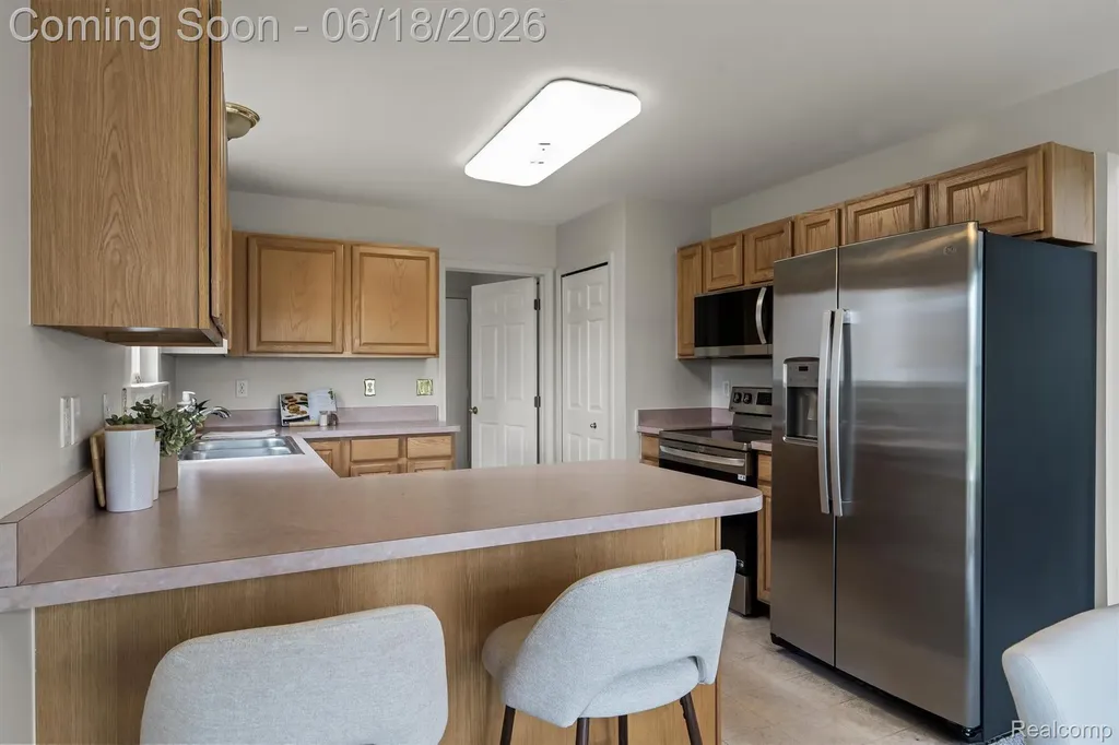 8249 Clocktower Court Romulus City MI 48174