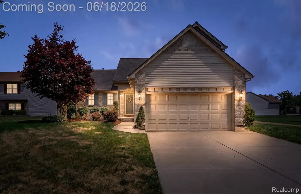 8249 Clocktower Court Romulus City MI 48174