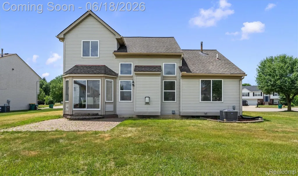 8249 Clocktower Court Romulus City MI 48174