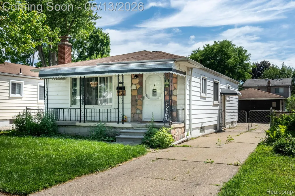 4929 Dudley Street Dearborn Heights City MI 48125