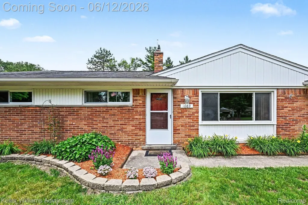 1669 Ashstan Drive Walled Lake City MI 48390