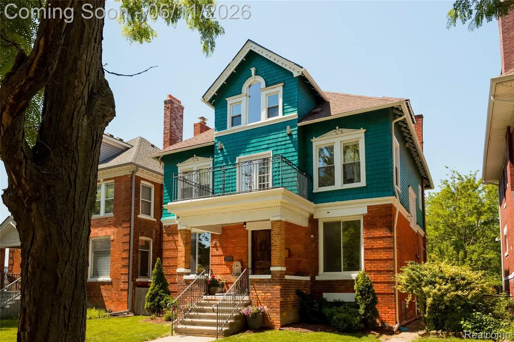 227 Melbourne Street Detroit City MI 48202