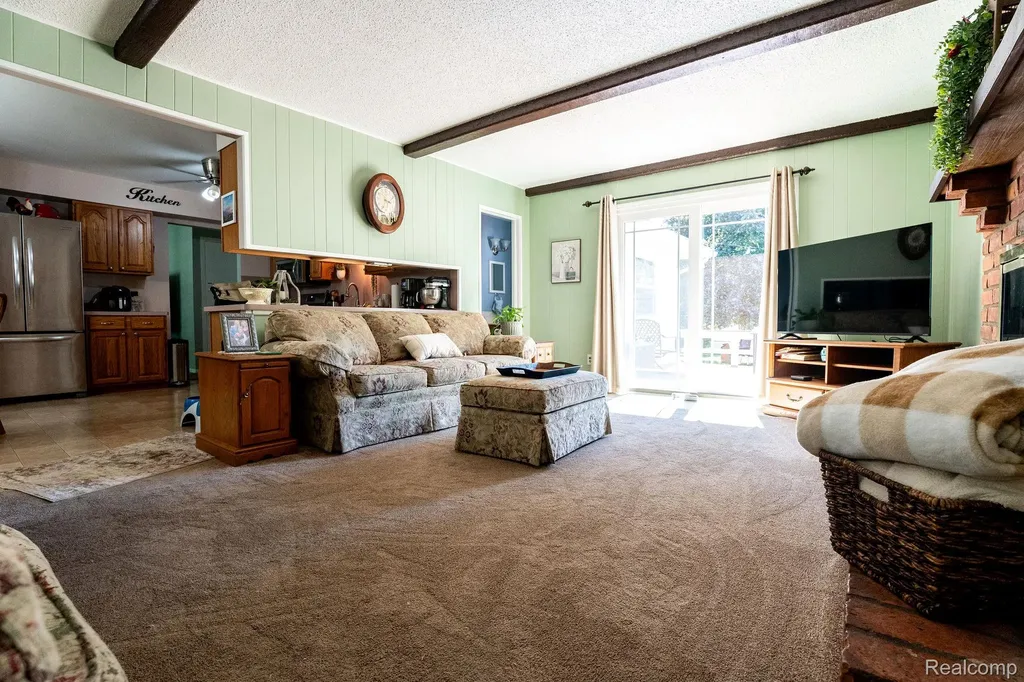 4190 Charter Oak Drive Flint Charter Township MI 48507