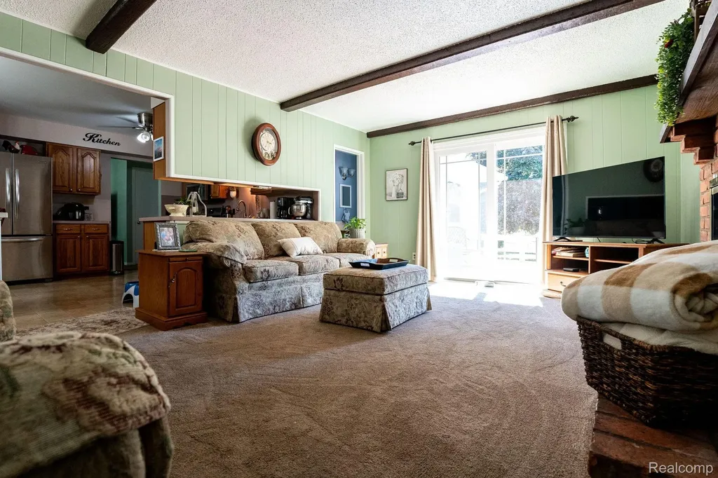 4190 Charter Oak Drive Flint Charter Township MI 48507