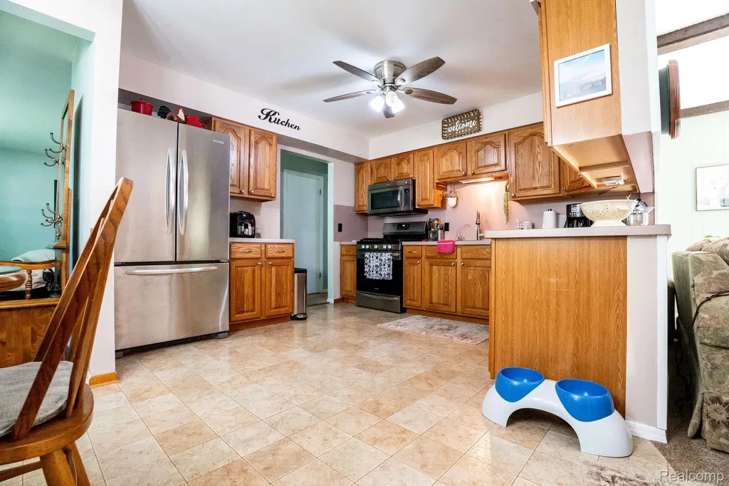 4190 Charter Oak Drive Flint Charter Township MI 48507