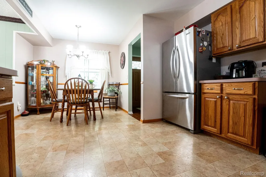 4190 Charter Oak Drive Flint Charter Township MI 48507