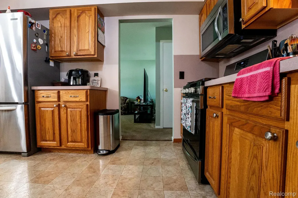 4190 Charter Oak Drive Flint Charter Township MI 48507