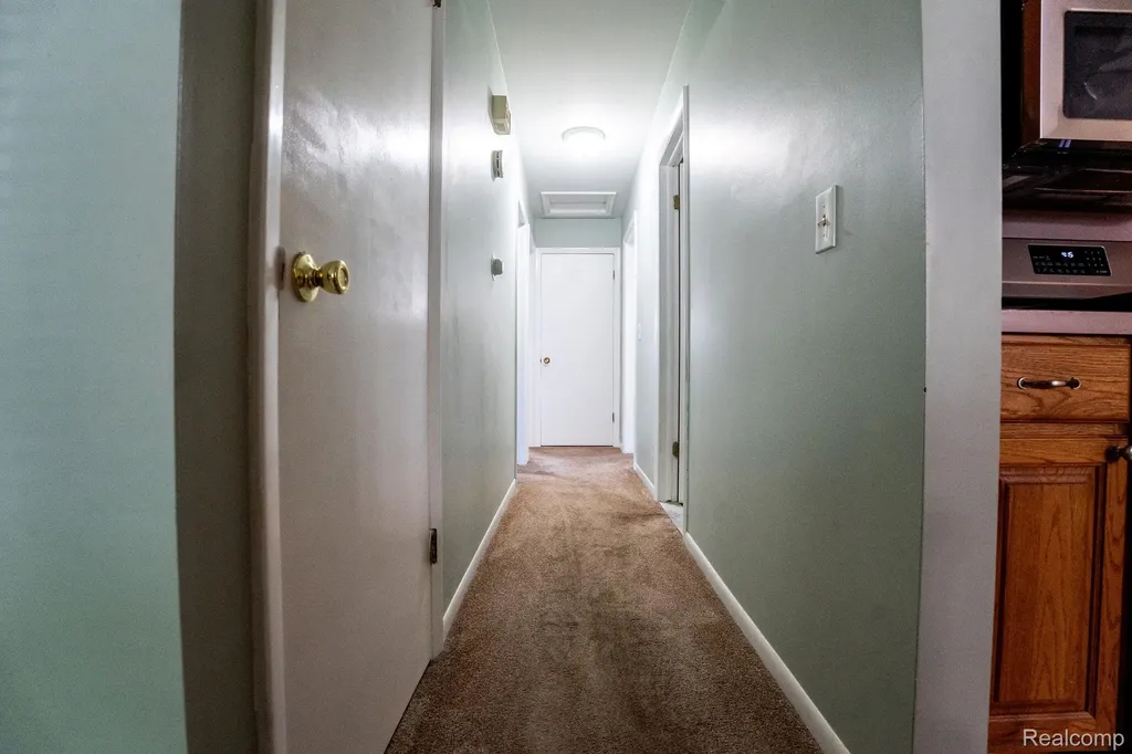 4190 Charter Oak Drive Flint Charter Township MI 48507