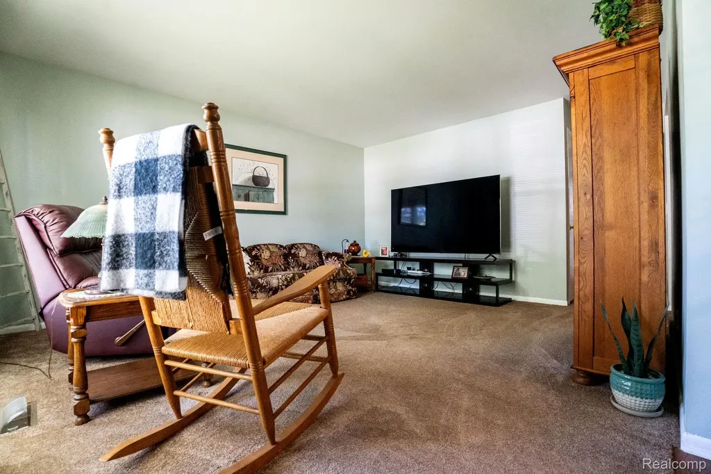 4190 Charter Oak Drive Flint Charter Township MI 48507