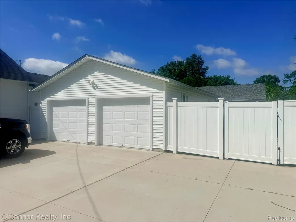 1930 Gratiot Boulevard Marysville City MI 48040