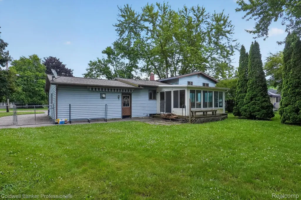 5410 Mancelona Drive Grand Blanc Charter Township MI 48439
