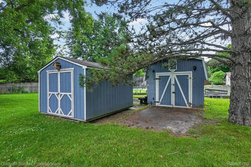 5410 Mancelona Drive Grand Blanc Charter Township MI 48439