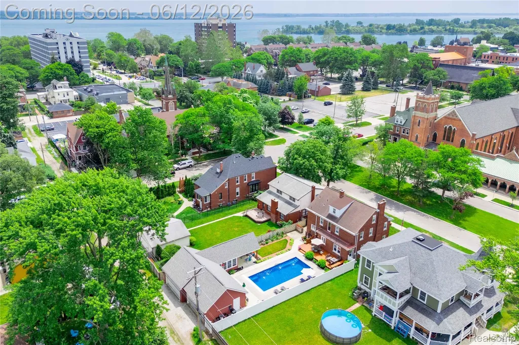 120 Superior Boulevard Wyandotte City MI 48192