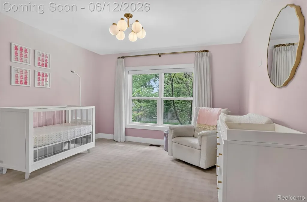 15844 Kirkshire Avenue Beverly Hills Village MI 48025