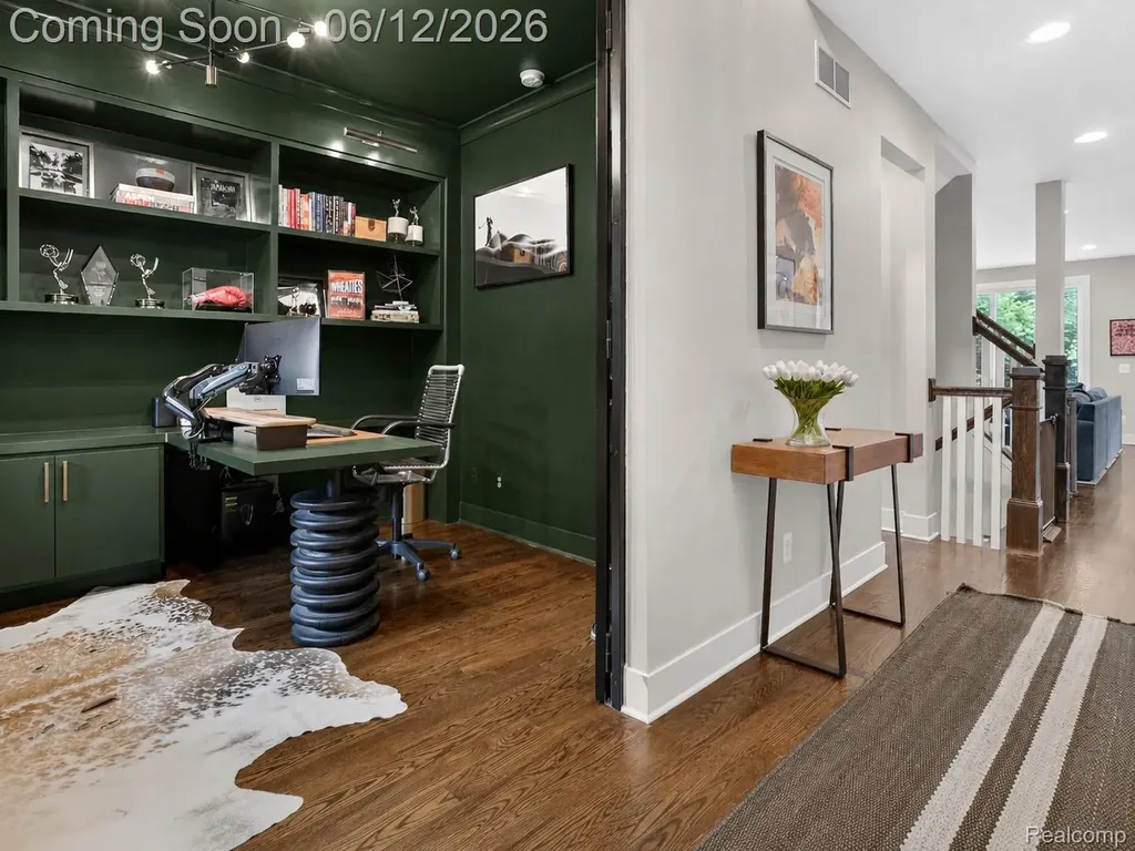 15844 Kirkshire Avenue Beverly Hills Village MI 48025