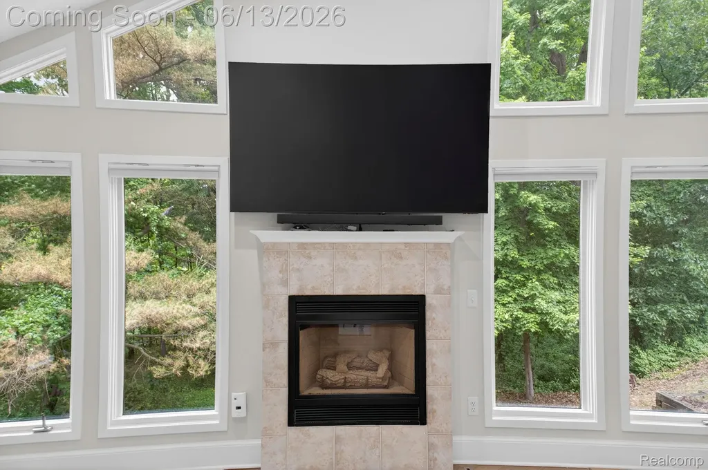 9961 Cross Creek Drive Green Oak Township MI 48178