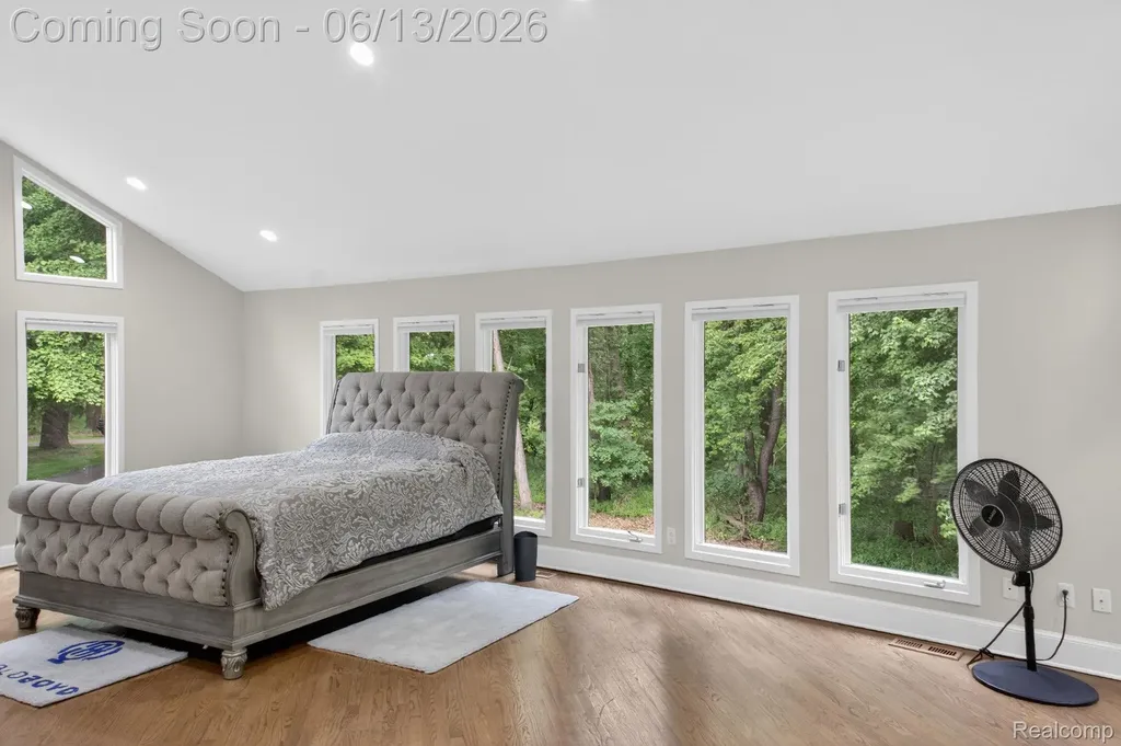 9961 Cross Creek Drive Green Oak Township MI 48178