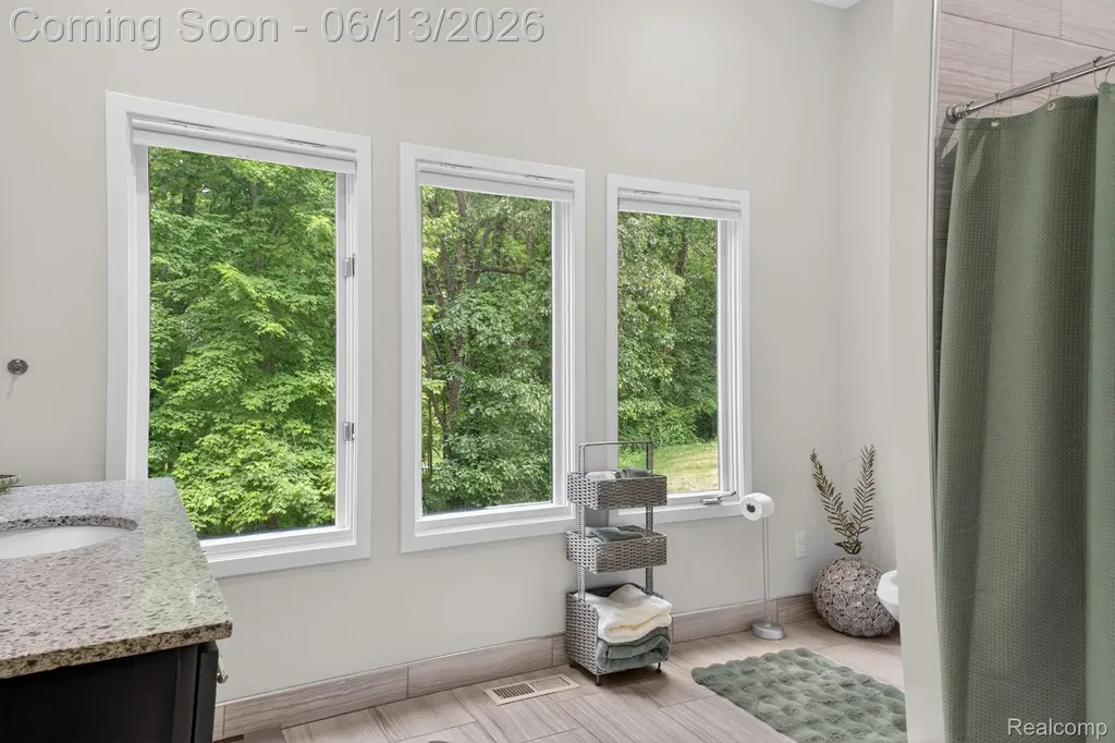 9961 Cross Creek Drive Green Oak Township MI 48178
