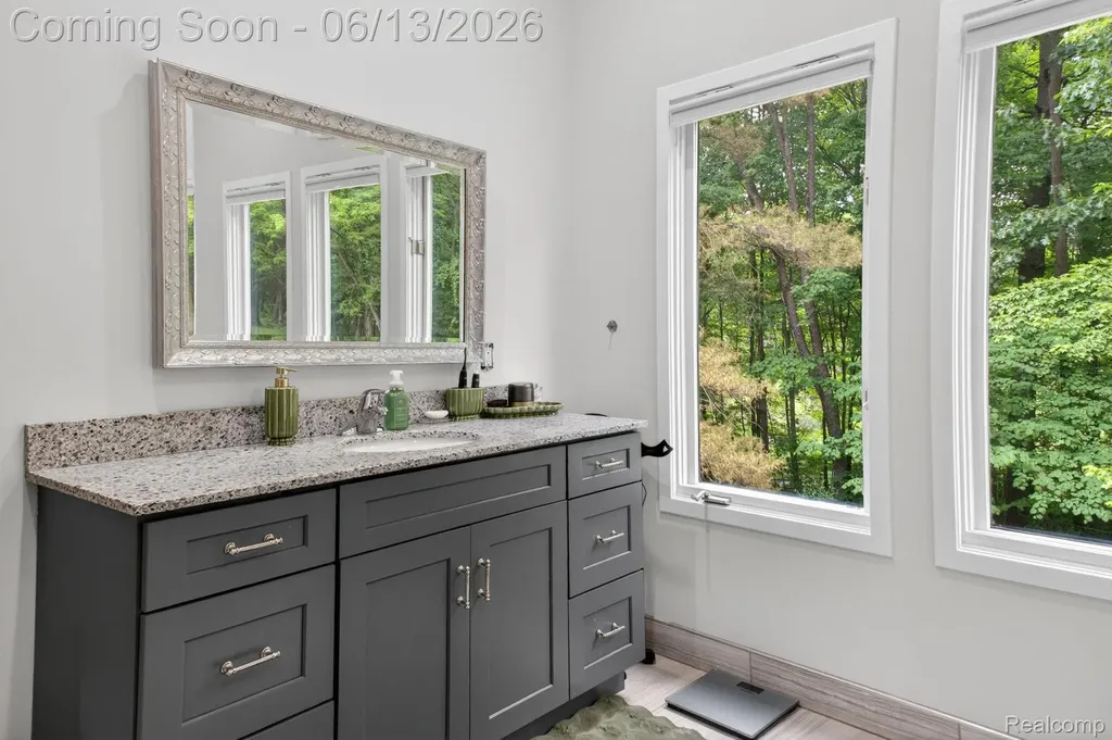 9961 Cross Creek Drive Green Oak Township MI 48178