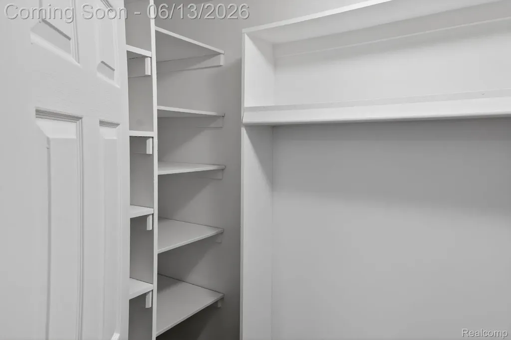9961 Cross Creek Drive Green Oak Township MI 48178