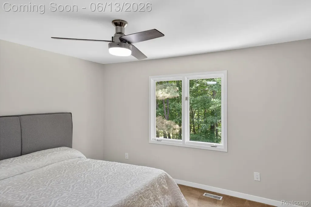 9961 Cross Creek Drive Green Oak Township MI 48178