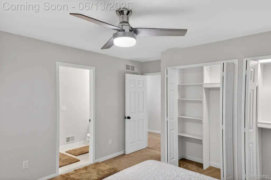 9961 Cross Creek Drive Green Oak Township MI 48178