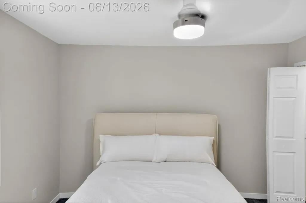 9961 Cross Creek Drive Green Oak Township MI 48178