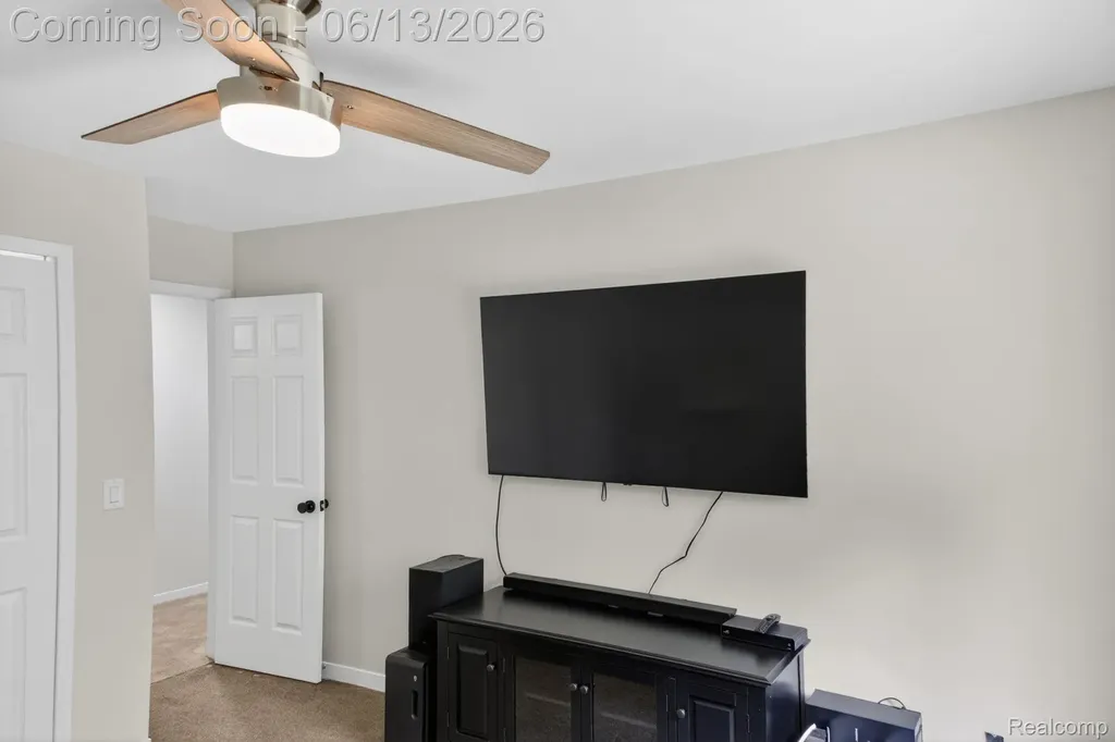9961 Cross Creek Drive Green Oak Township MI 48178