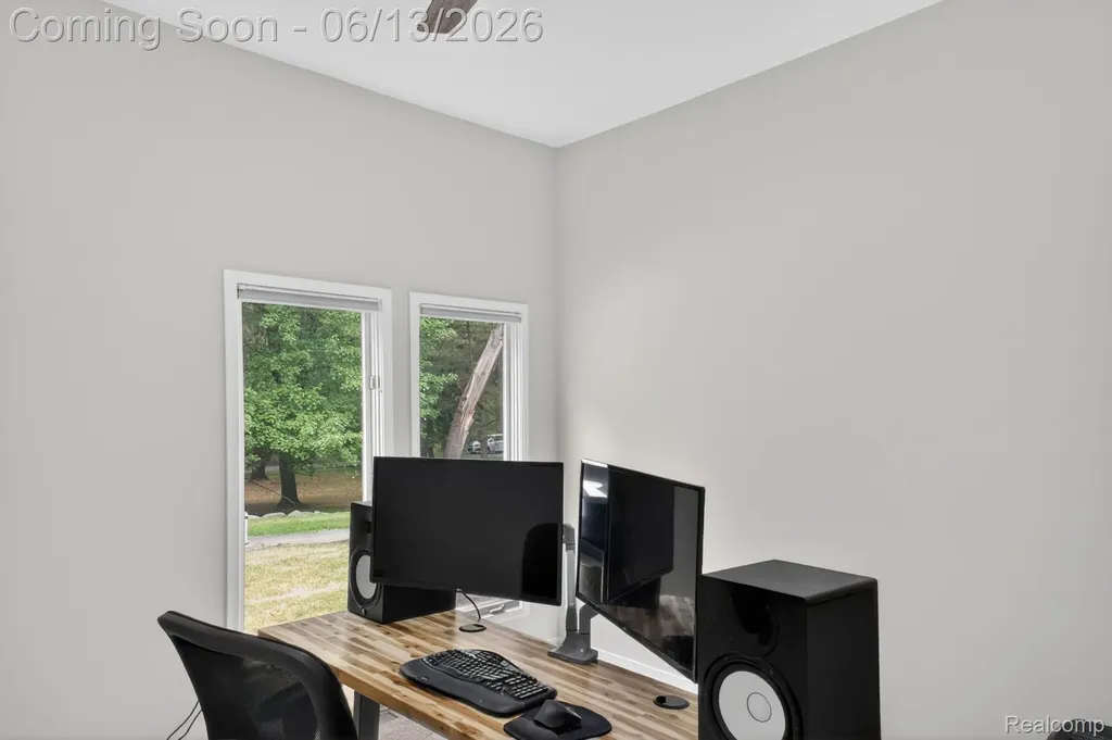 9961 Cross Creek Drive Green Oak Township MI 48178