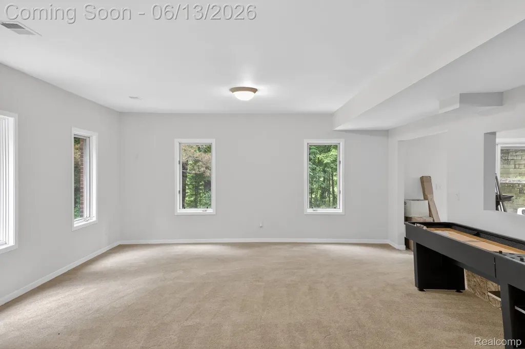 9961 Cross Creek Drive Green Oak Township MI 48178