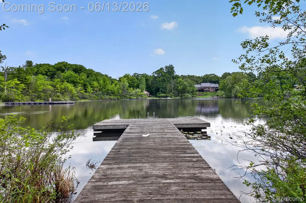 9961 Cross Creek Drive Green Oak Township MI 48178