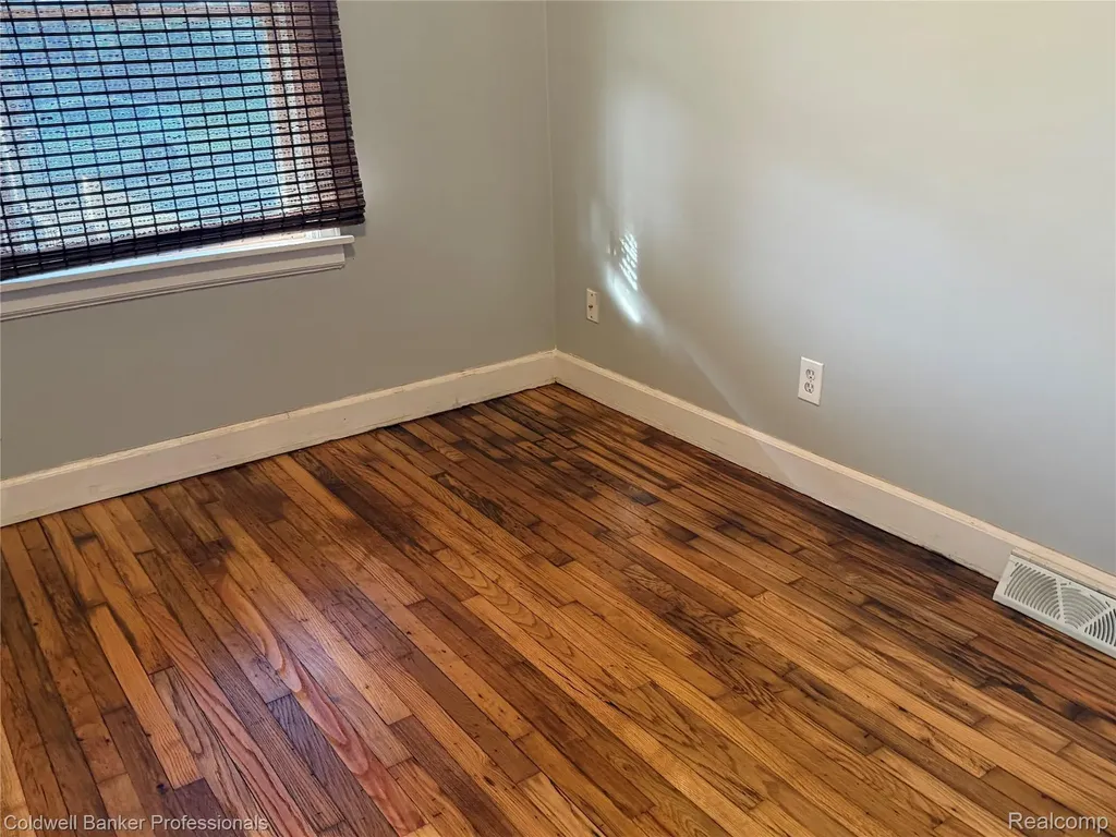 624 E Saratoga Street Ferndale City MI 48220