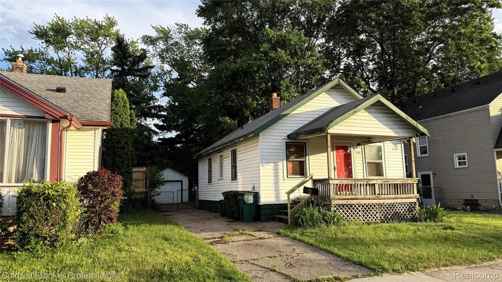 624 E Saratoga Street Ferndale City MI 48220