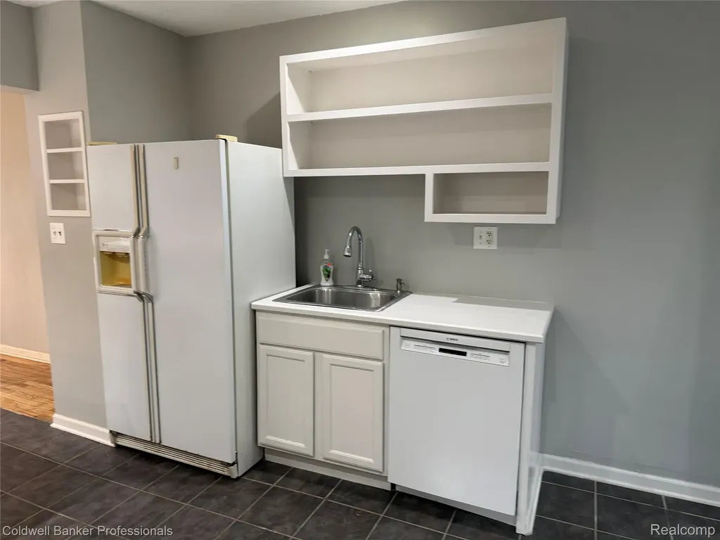 624 E Saratoga Street Ferndale City MI 48220