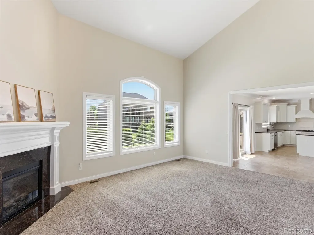 16348 Via Montella Macomb Township MI 48042
