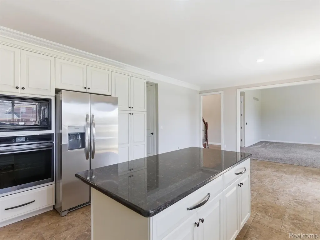 16348 Via Montella Macomb Township MI 48042