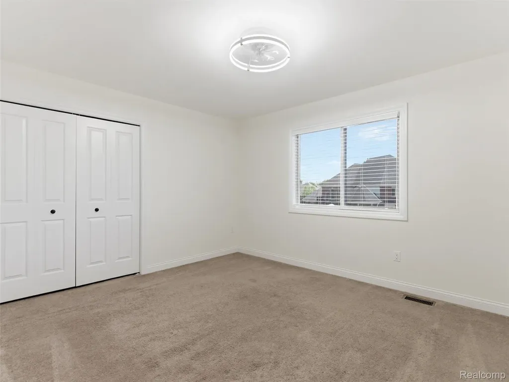 16348 Via Montella Macomb Township MI 48042