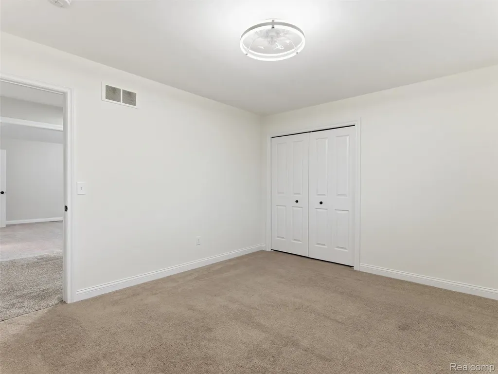 16348 Via Montella Macomb Township MI 48042