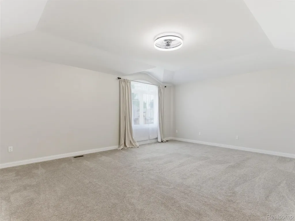 16348 Via Montella Macomb Township MI 48042
