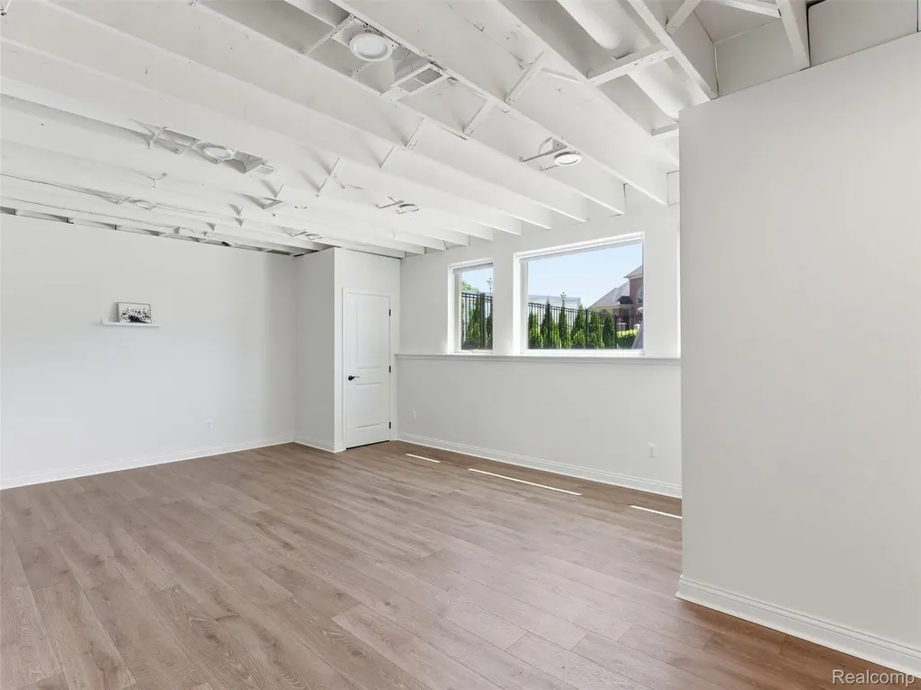 16348 Via Montella Macomb Township MI 48042