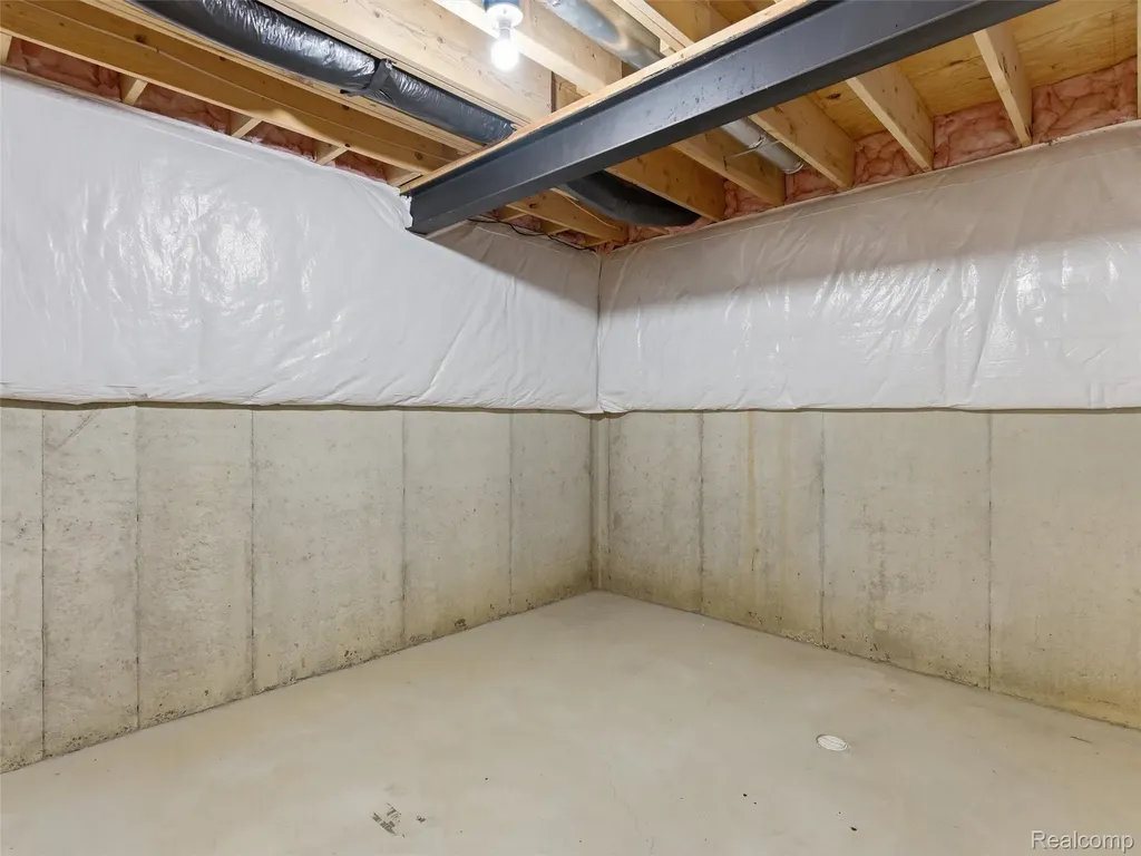 16348 Via Montella Macomb Township MI 48042