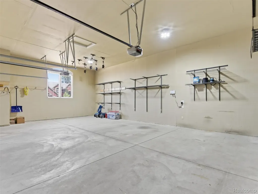 16348 Via Montella Macomb Township MI 48042