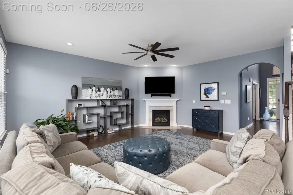 50302 Maywood Canton Charter Township MI 48188