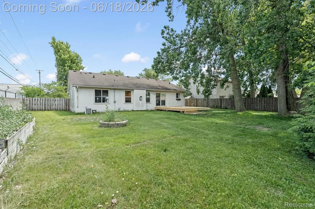 13416 Mcguire Street Taylor City MI 48180