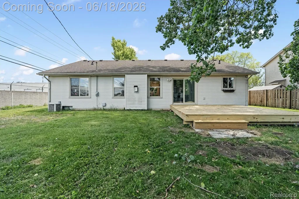 13416 Mcguire Street Taylor City MI 48180