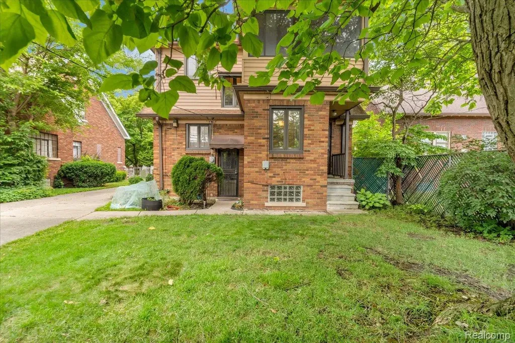 18415 Lancashire Street Detroit City MI 48223